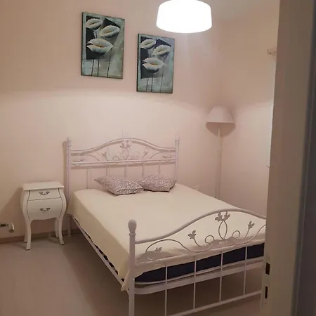 Lovely Renovated For Holiday! Pafos