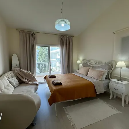 Апартаменты Lovely Renovated For Holiday!