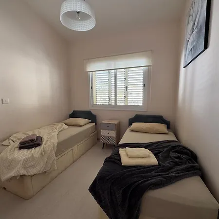 Lovely Renovated For Holiday! Апартаменты *