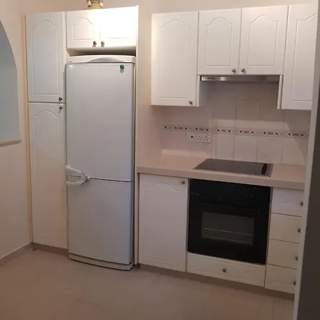 Lovely Renovated For Holiday! Lägenhet